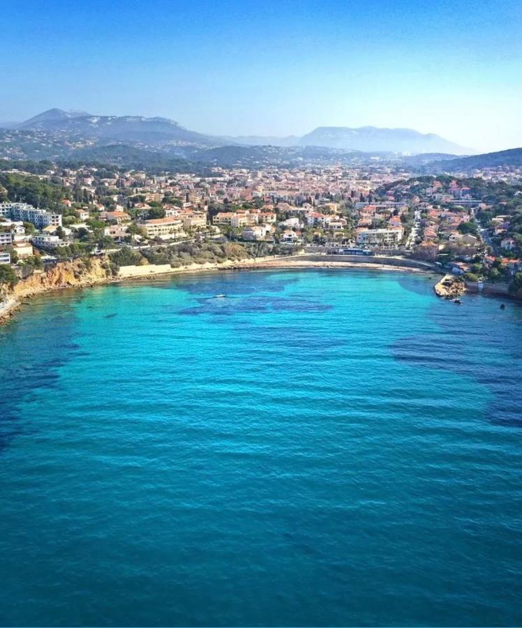 T2 vue mer avec jardinet / plage et port à pied Sanary-sur-Mer Esterno foto